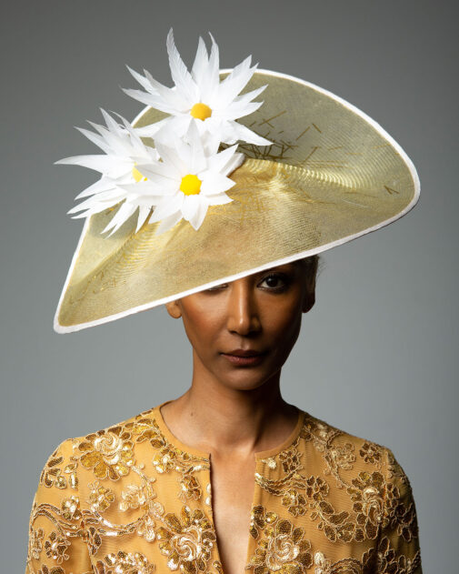 David-Dunkley-Fine-Millinery-King's-Plate-2023-Daisy-Fascinator-Hat-Top-Millinery-hat-shop-Toronto-224A8964-copy-sm